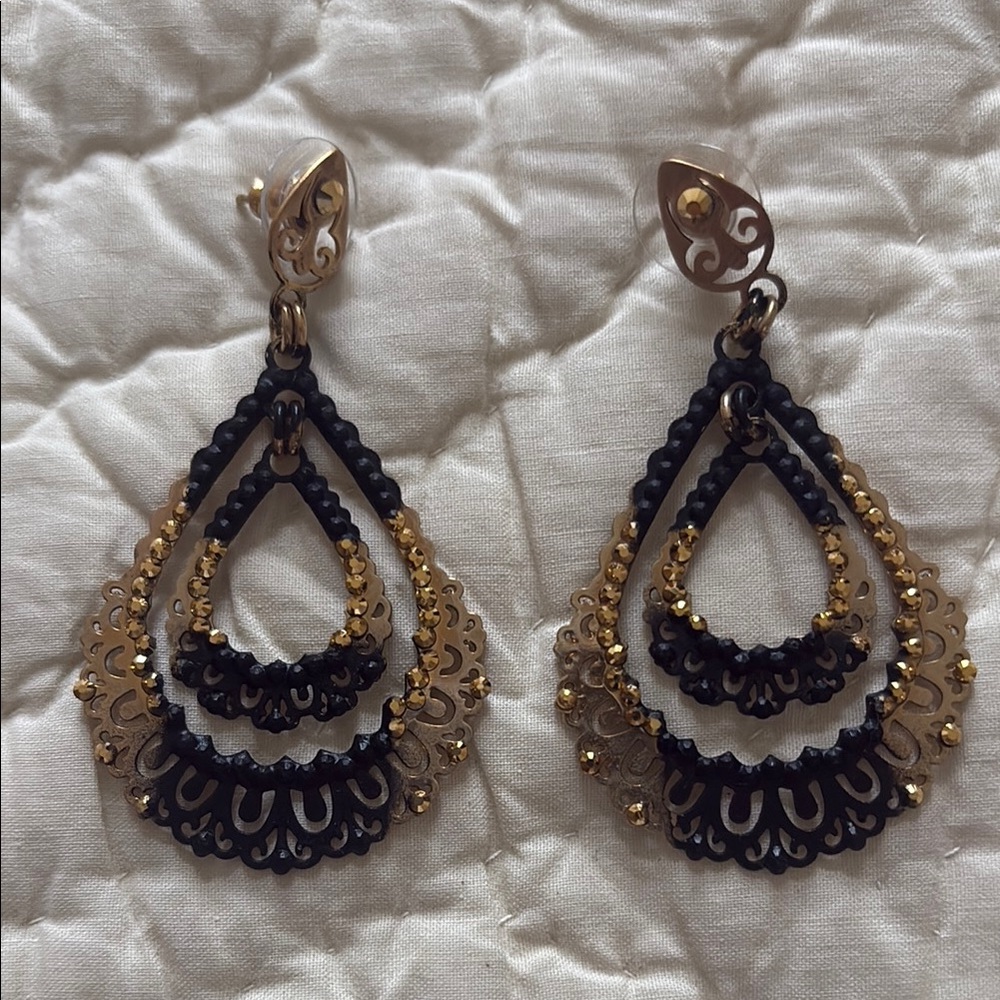Rare Leetal Kalmanson black/gold oblong drop earrings.
